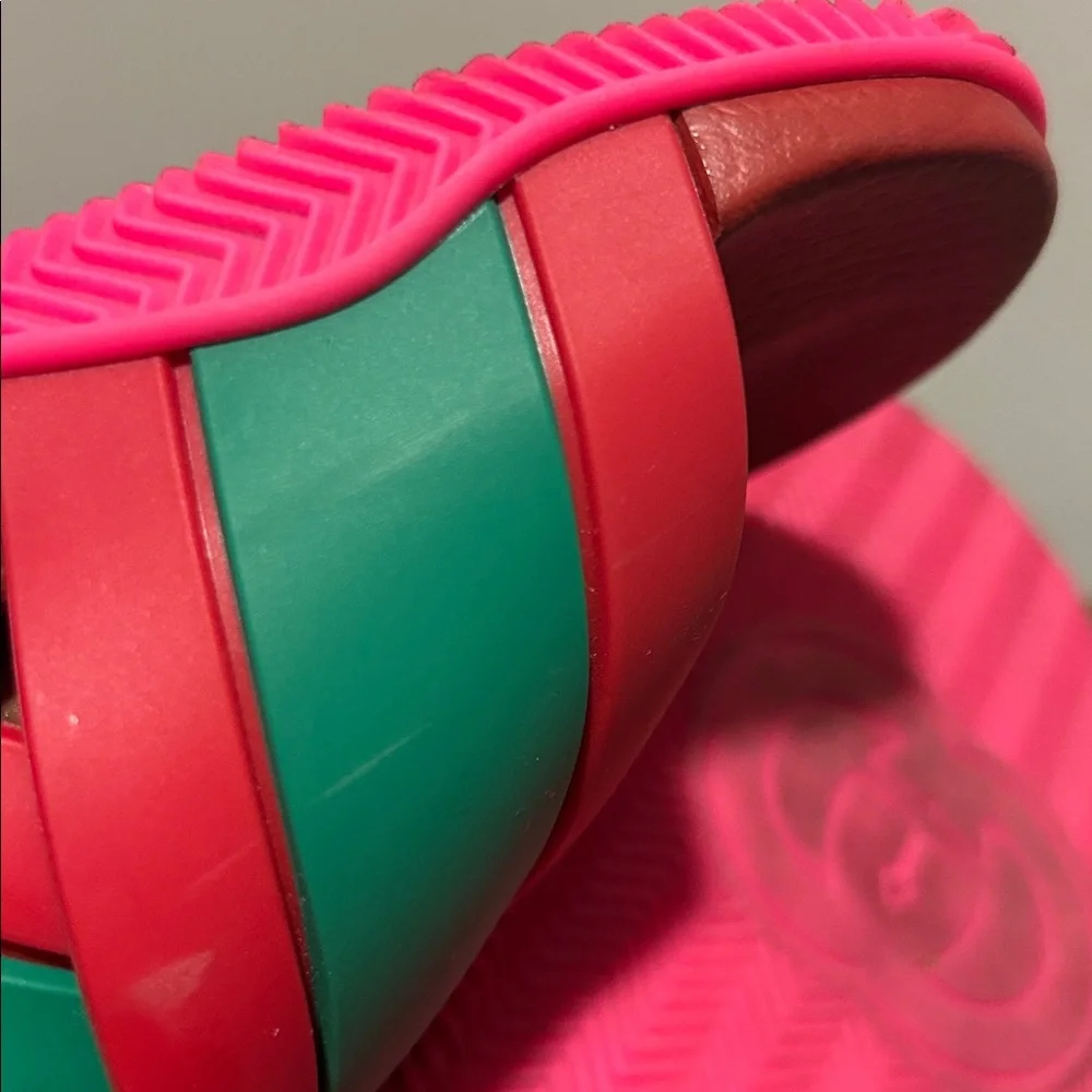Gucci Slides - Picture 5 of 6